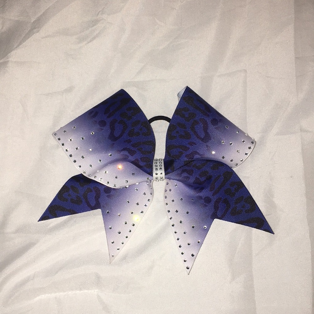 Cheer Bow